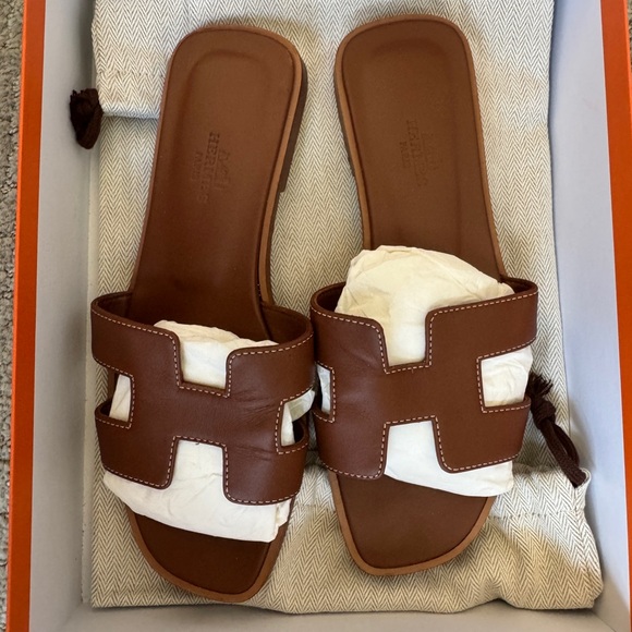 Hermes brown Oran Sandals Size 37 (US 6.5-7) - Picture 4 of 9